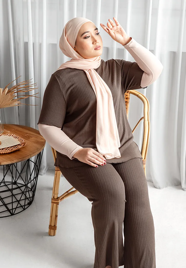Trudy Ribbed Trumpet Pants - Brown